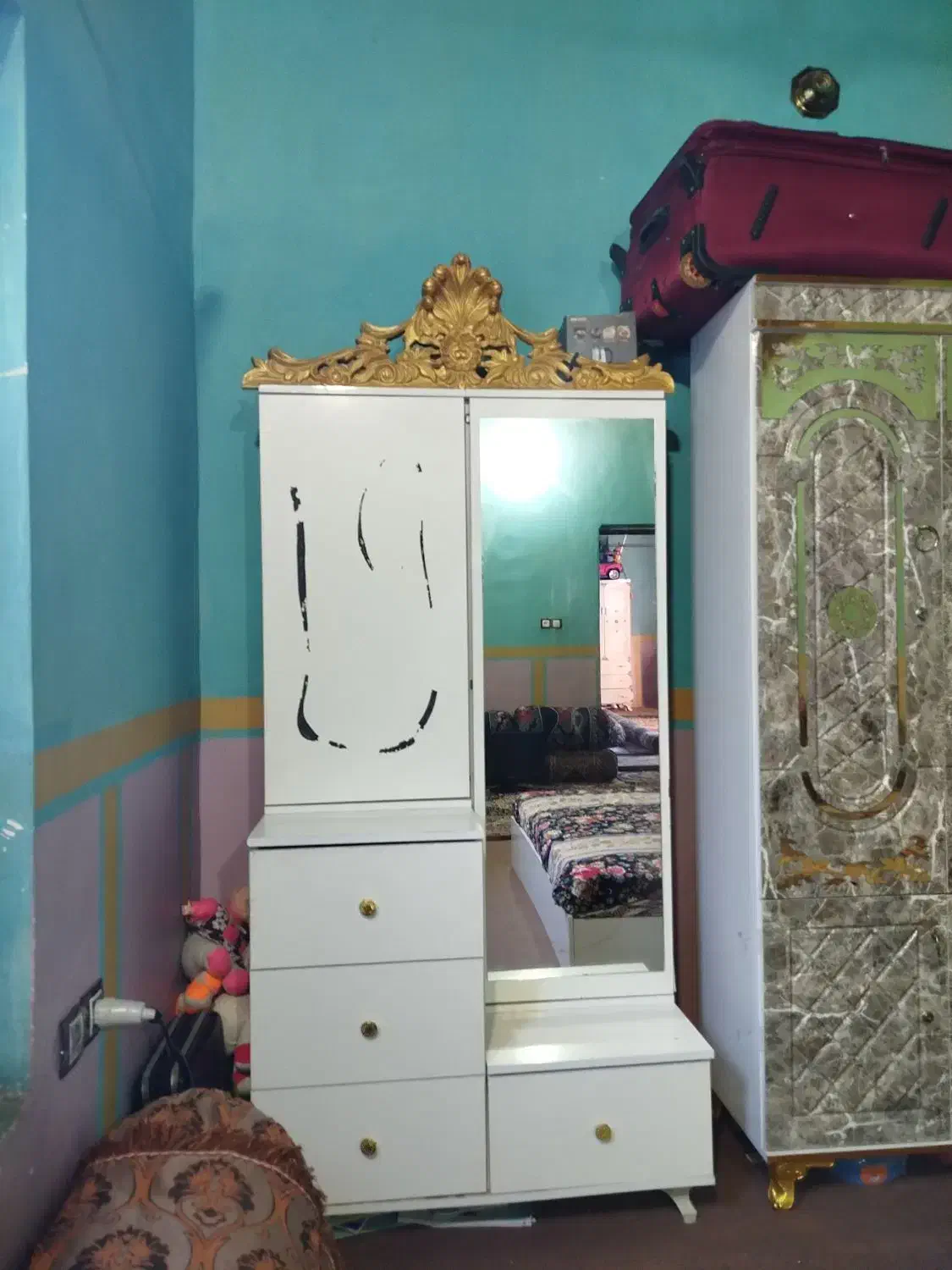 سرویس خواب و میزآرایش|تخت و سرویس خواب|چابهار, |دیوار