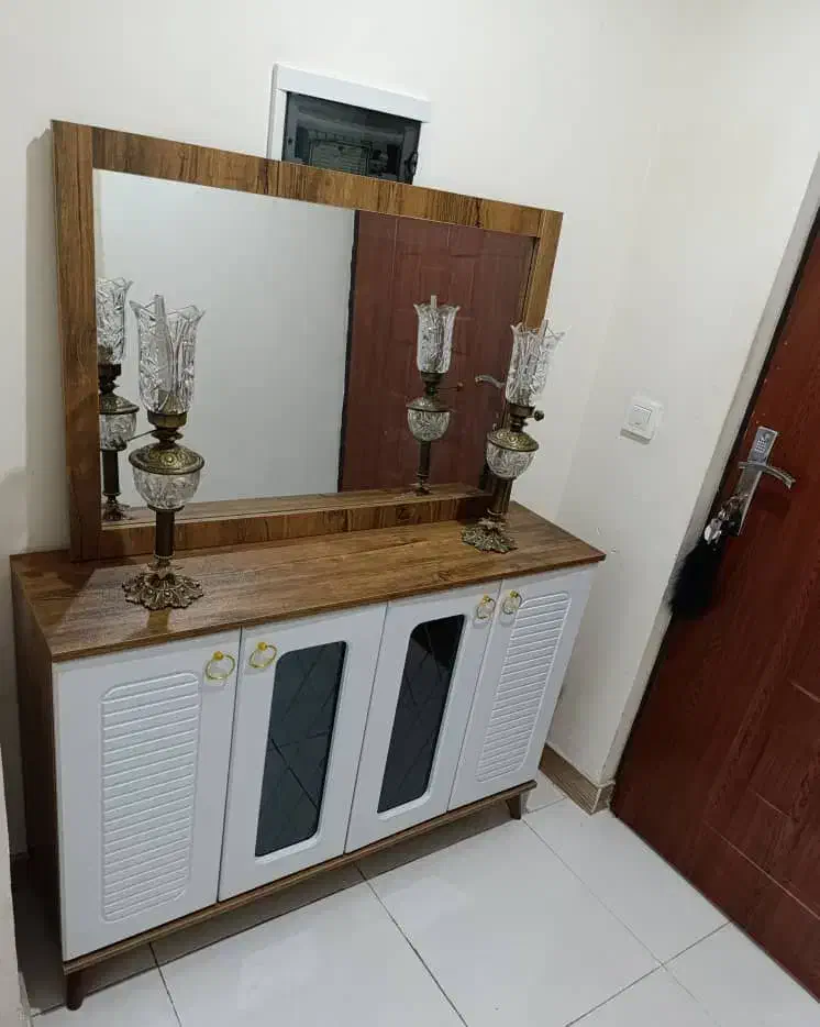 جاکفشی کنسولی ۴درب چهاردرب آینه شامپایینی|جاکفشی، کمد، دراور|تهران, شهرک ولیعصر جنوبی|دیوار