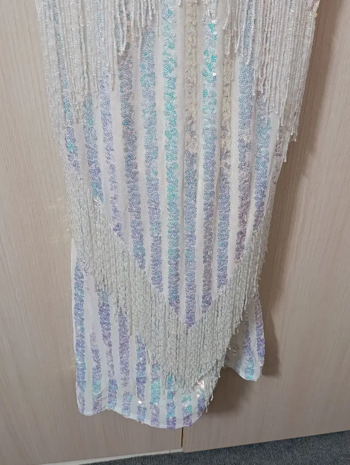 لباس مجلسی|لباس|مشهد, اقبال|دیوار