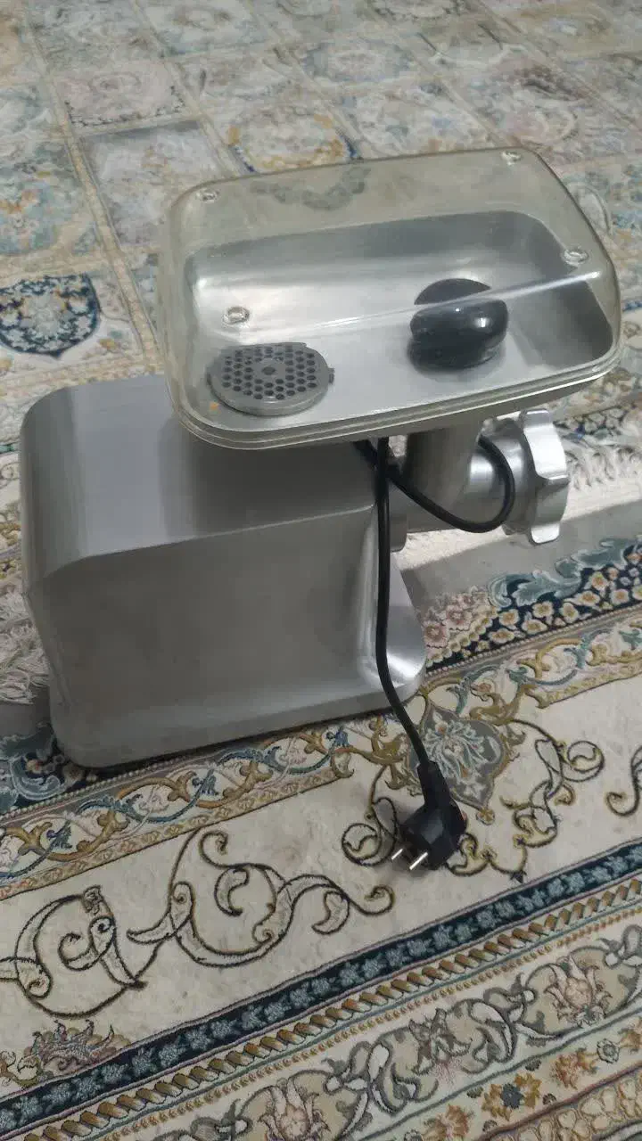 چرخ گوشت مدل دلمونتی|خردکن، آسیاب، غذاساز|قم, زند آباد|دیوار