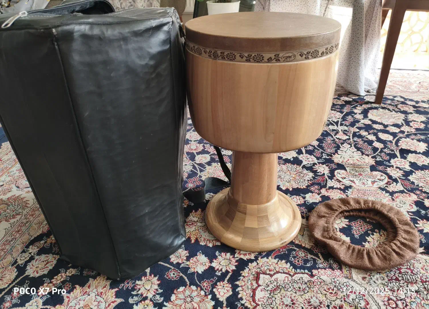 تنبک گلشن اصل نو|سازهای سنتی|زنجان, |دیوار