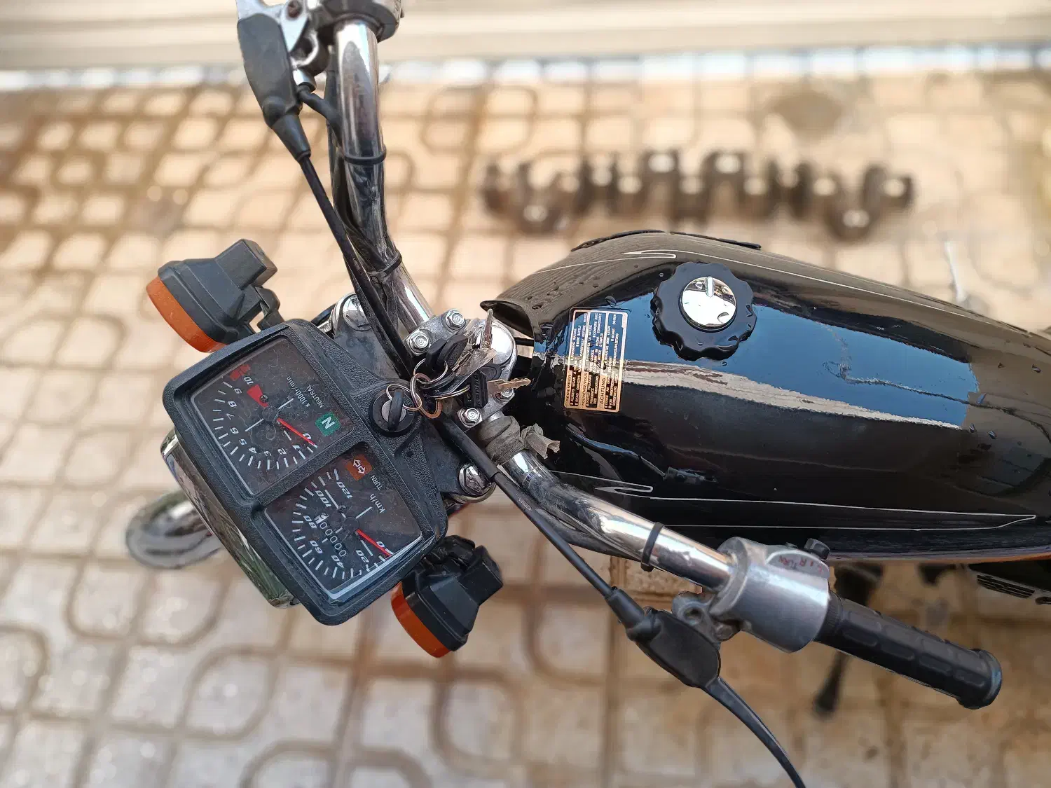 فروش یک موتور هوندا 125 مدل 95 تمیز|موتورسیکلت|شیراز, کفترک|دیوار