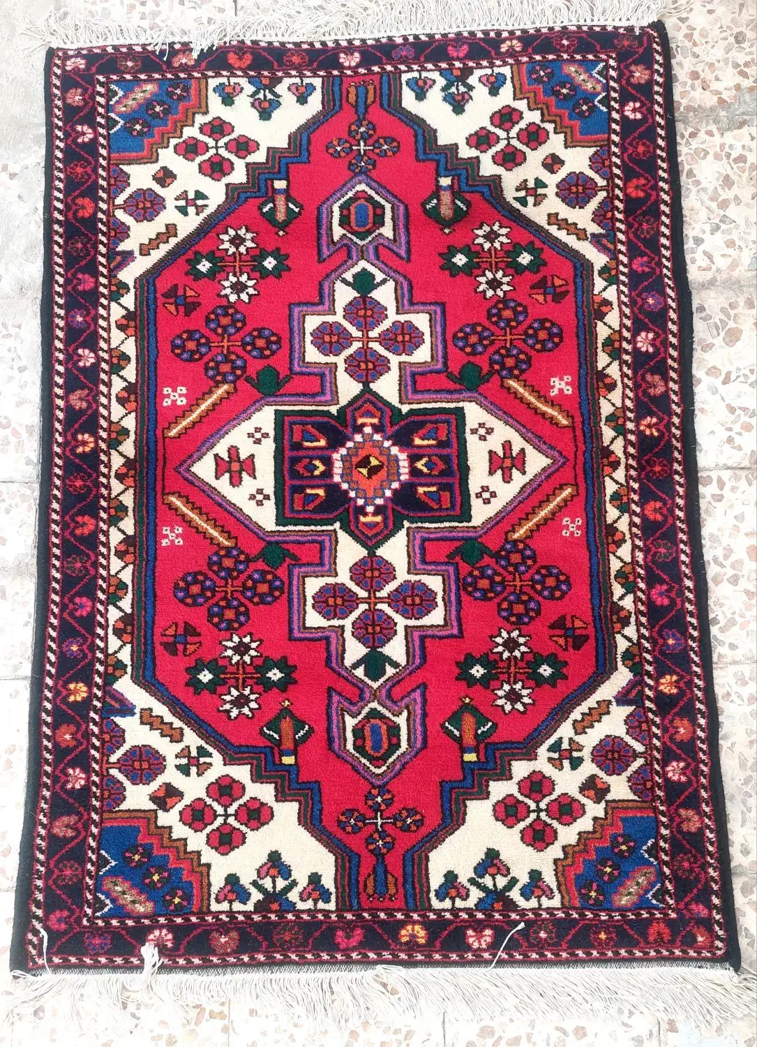 فرش دستبافت نو|فرش|ساوه, |دیوار