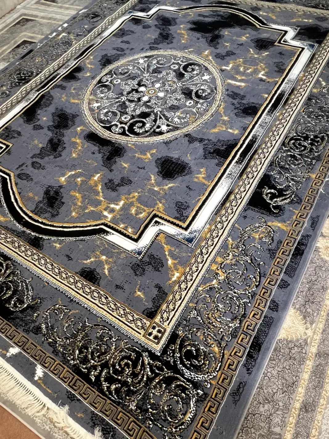 فرش عرشیا تولید فرش های ماندگار در لیمجیر|فرش|اصفهان, لیمجیر|دیوار