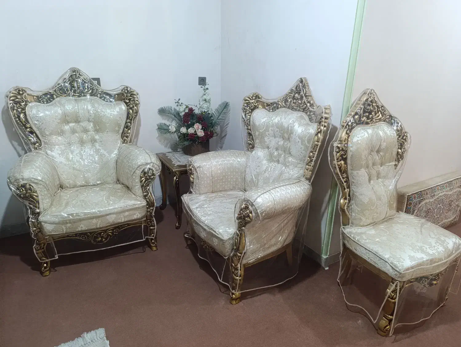 مبلمان وصنایع چوبی|مبلمان خانگی و میز عسلی|سمنان, |دیوار