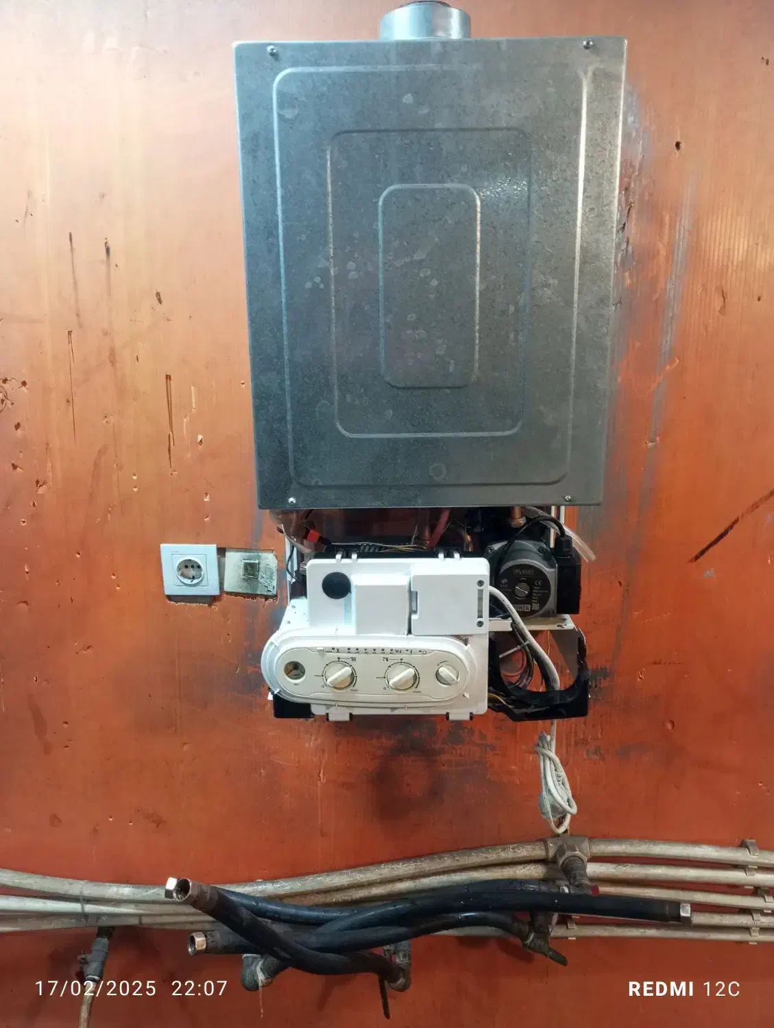 تعمیر انواع پکیج آبگرمکن پمپ آب موتورخانه کولرگازی|خدمات پیشه و مهارت|مشهد, کوی سیدی|دیوار