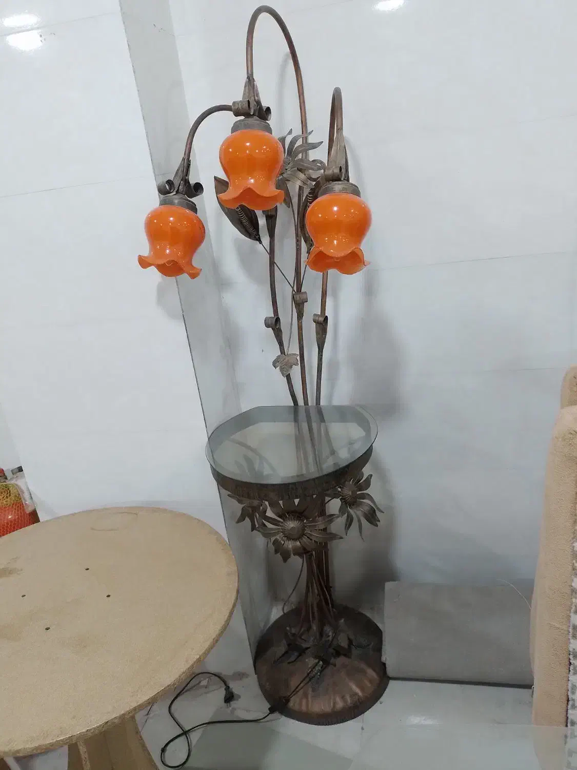 آباژور|چراغ خواب و آباژور|میانه, |دیوار