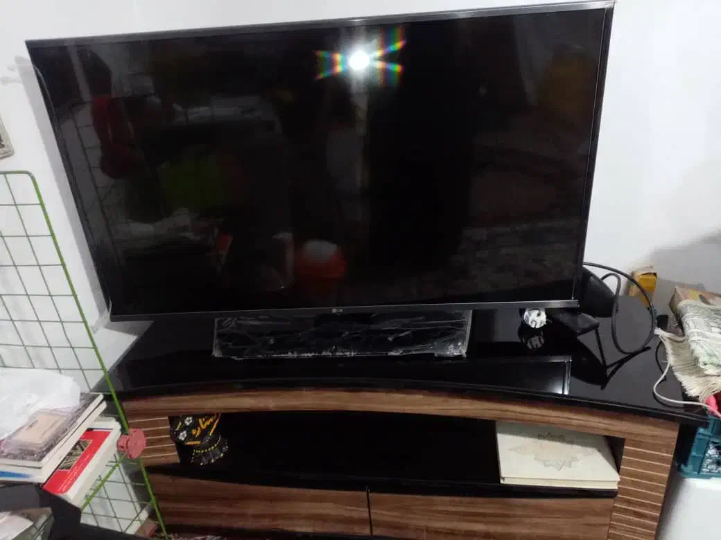 تلویزیون  43 اینج LG LED|تلویزیون و پروژکتور|جوانرود, |دیوار