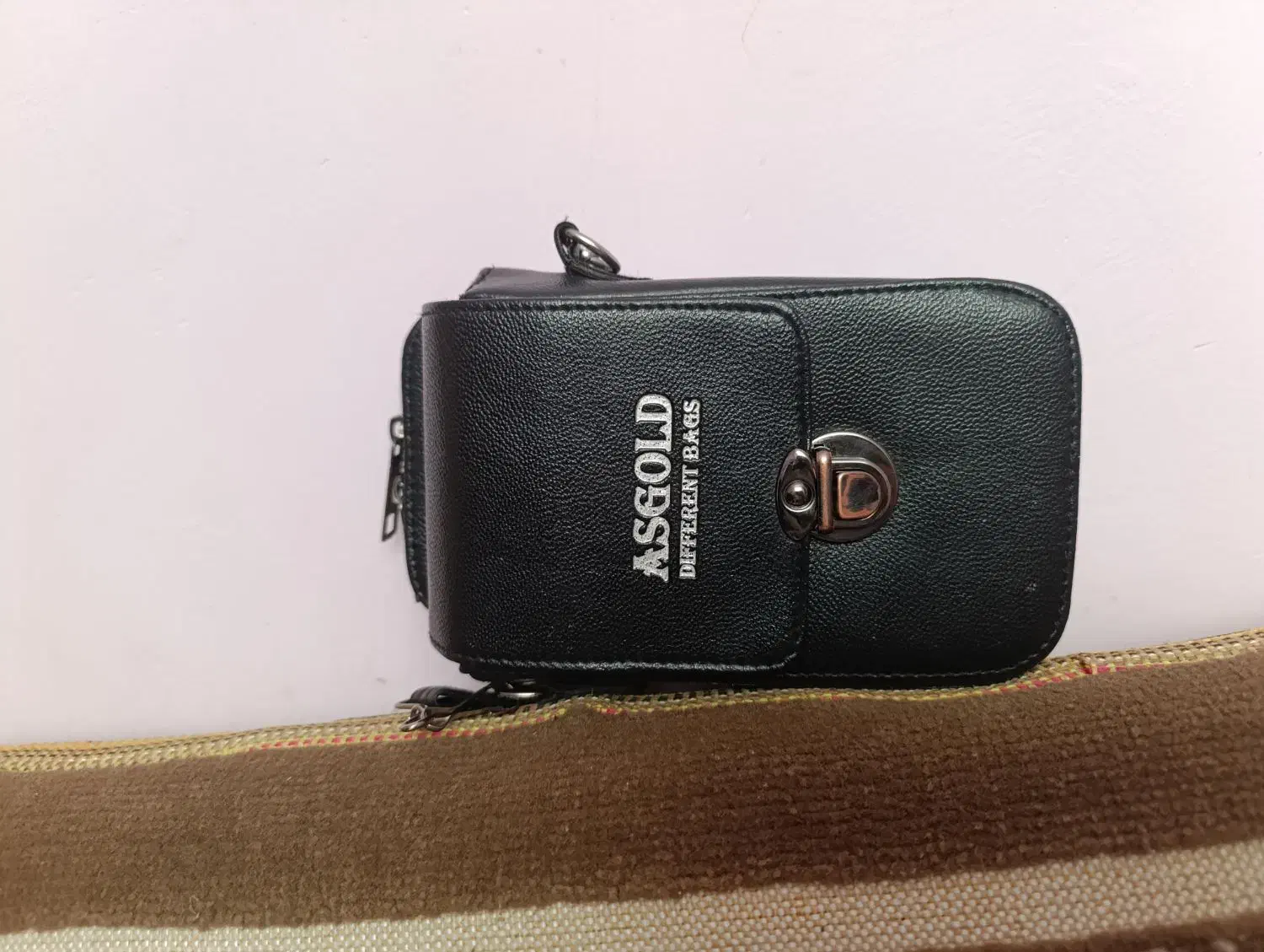 کیف|کیف، کفش، کمربند|بیرجند, |دیوار