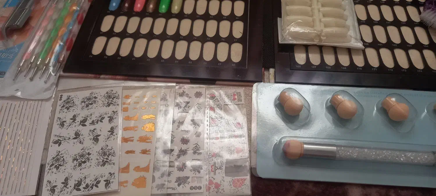 فروش لوازم کاشت ناخن ببه علت تغییر شغل|آرایشی، بهداشتی، درمانی|قائم‌شهر, |دیوار