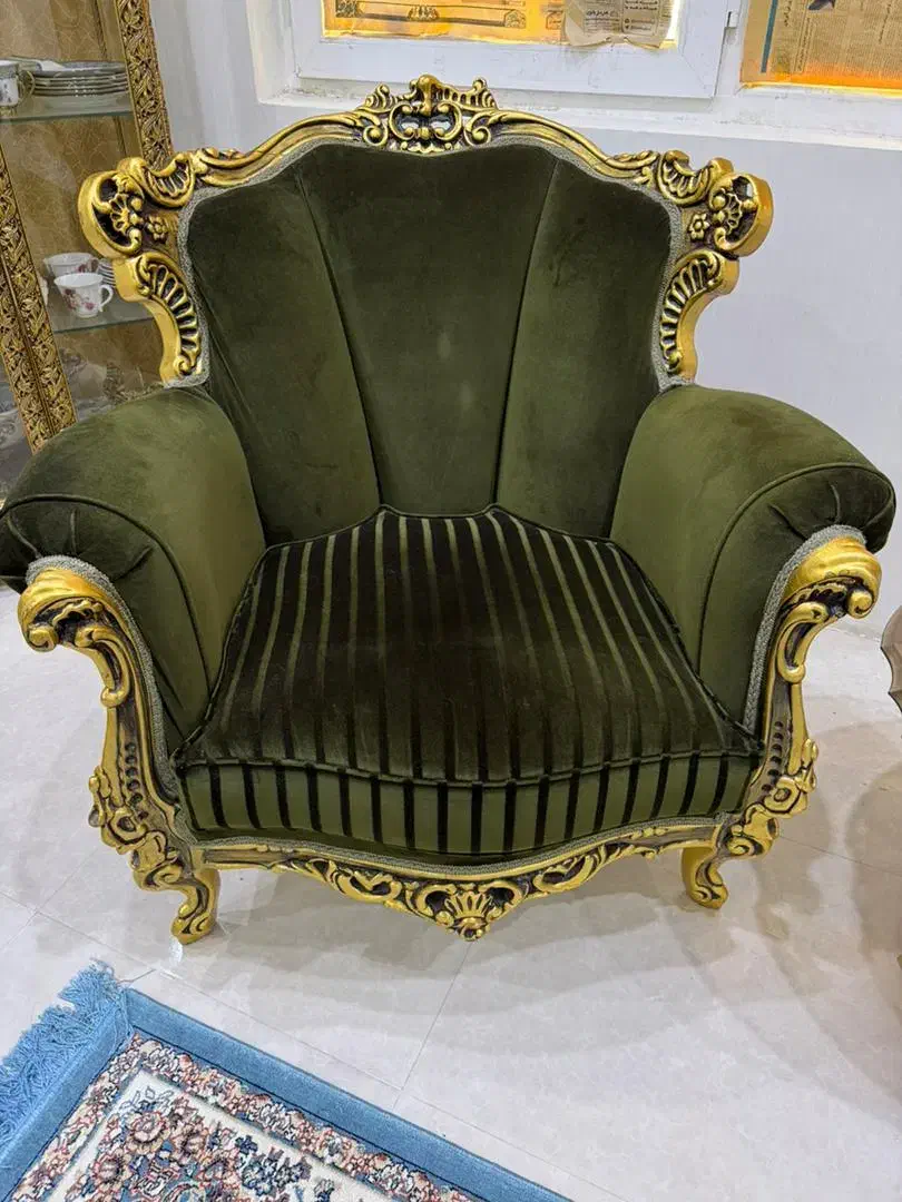 مبل ۷ نفره با عسلی و بوفه بزرگ|مبلمان خانگی و میز عسلی|بندرعباس, |دیوار