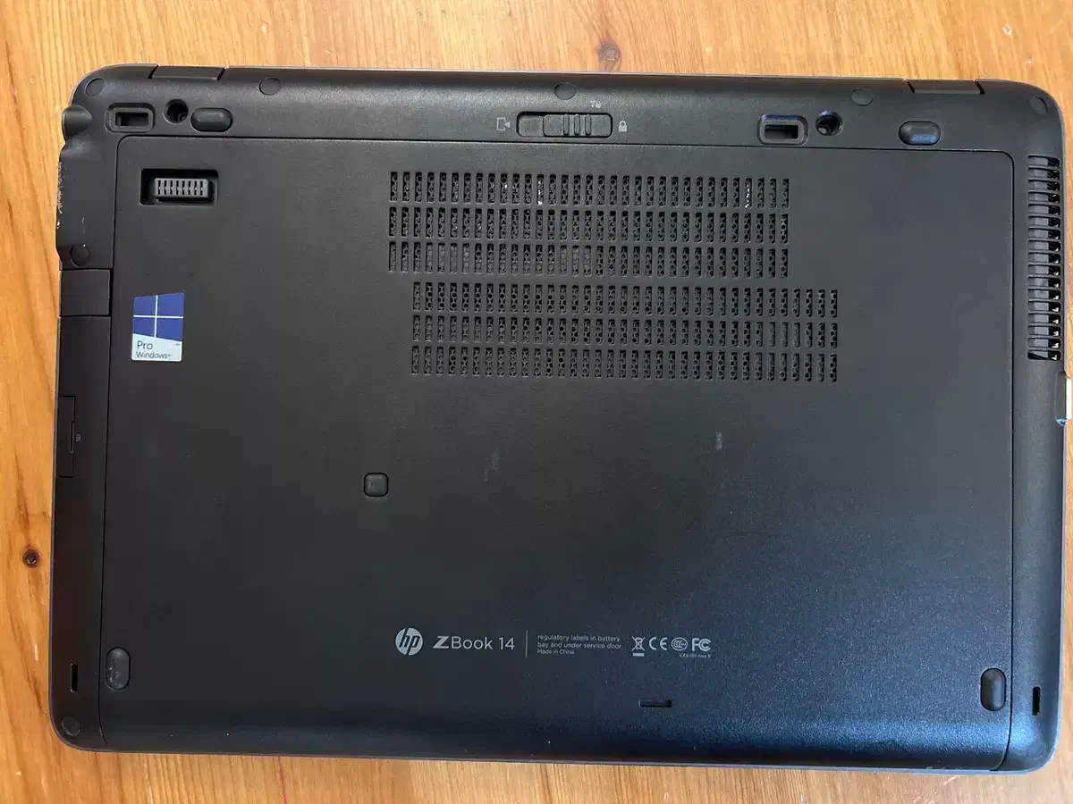لپ تاپ hp Zbook14 گرافیکدار نسل 5و4 i7 با موس وکیف|رایانه همراه|ساری, |دیوار