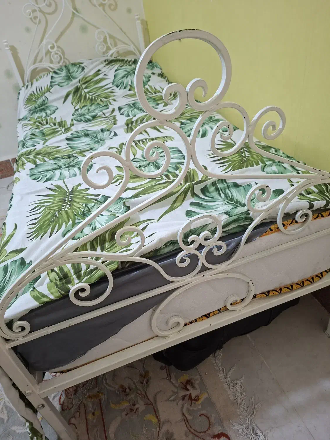 تخت فرفوژه یک نفره ۵۰۰۰۰۰۰|تخت و سرویس خواب|اندیمشک, |دیوار