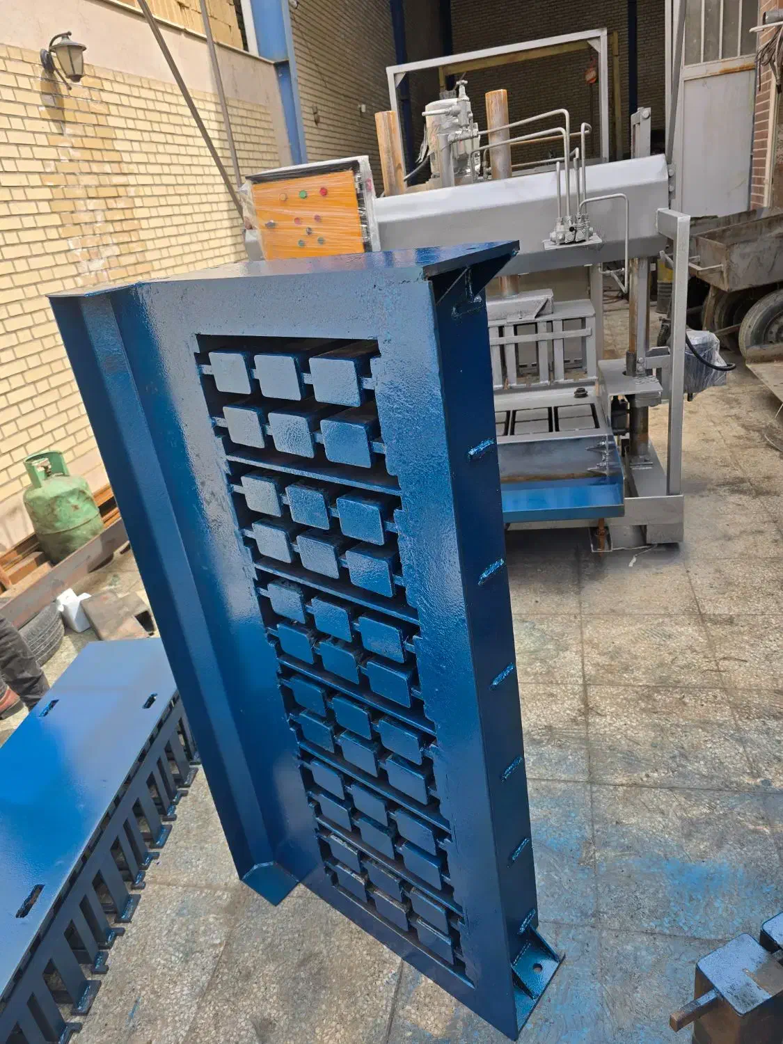 پاکن دار ۴و۹و۱۱تایی بلوک زن ۵جک قدرتی بلوک زنی|ماشین‌آلات صنعتی|برخوار, |دیوار