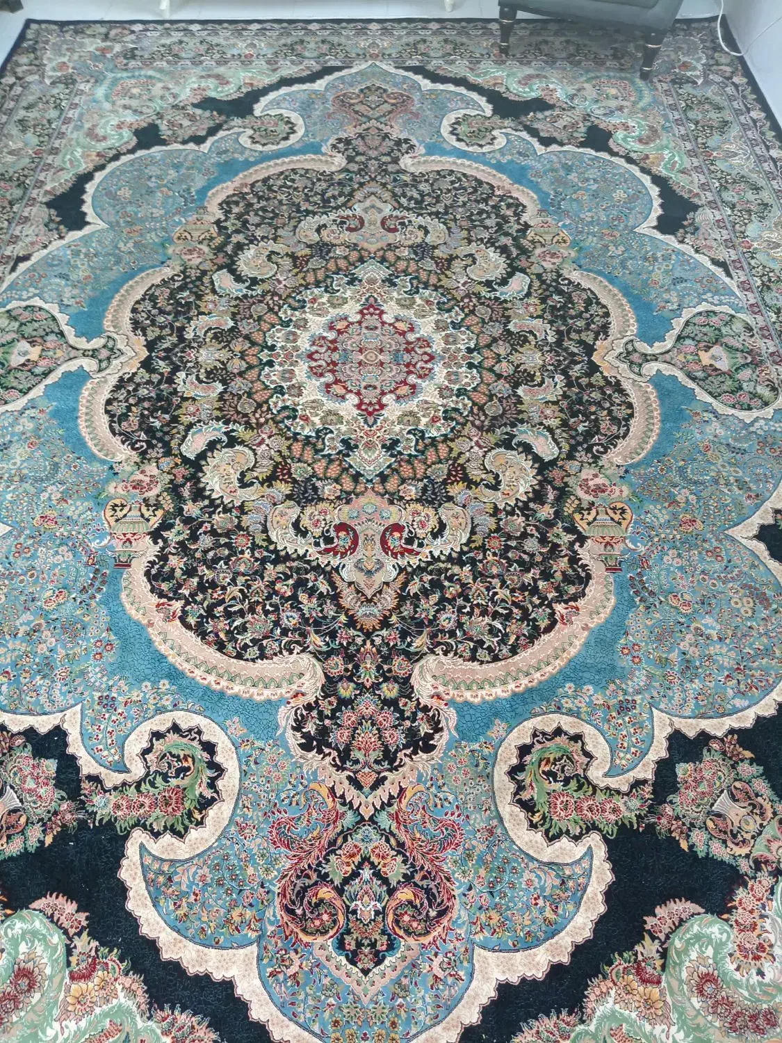 قالی 12 متری تک|فرش|مشهد, سرافرازان|دیوار