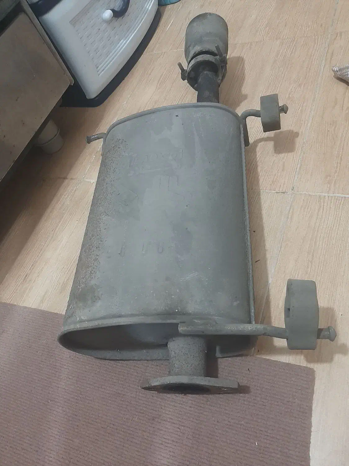 اگزوز|قطعات یدکی و لوازم جانبی|رشت, پاره بیجار|دیوار