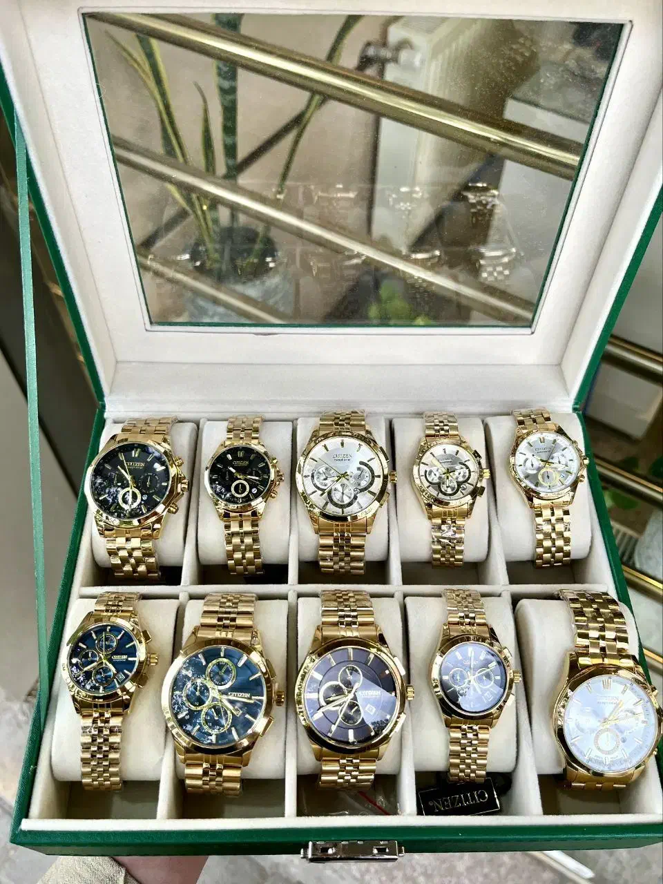 ساعت|ساعت|اصفهان, ناصرخسرو|دیوار