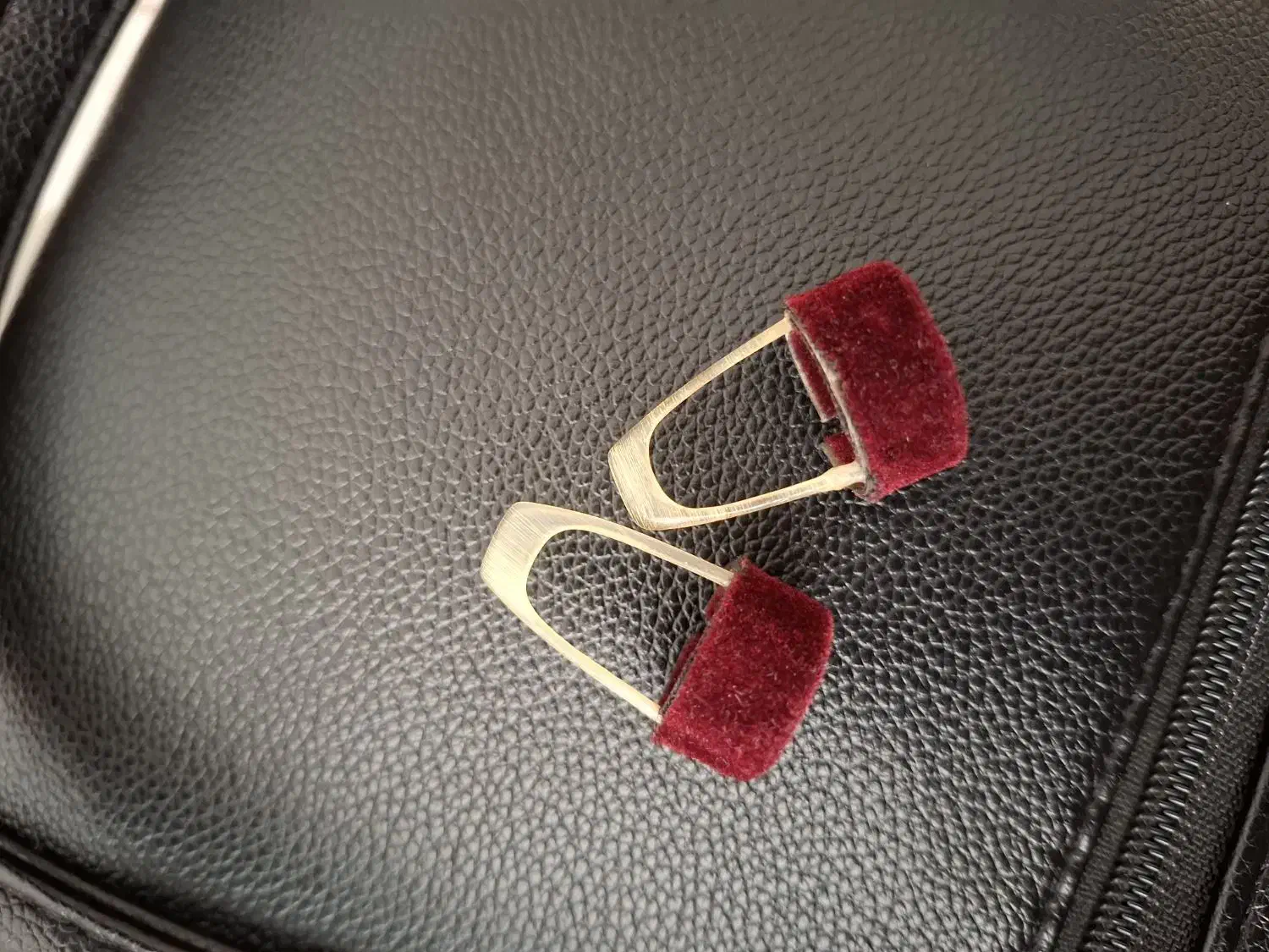 مضراب سه تار شاخ|سازهای سنتی|تبریز, |دیوار