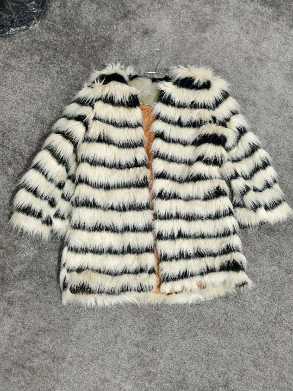 لباس نو و در حد نو|لباس|کوهدشت, |دیوار