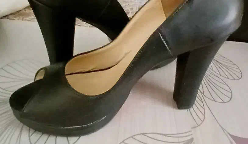 کفش مجلسی|کیف، کفش، کمربند|شهرکرد, |دیوار