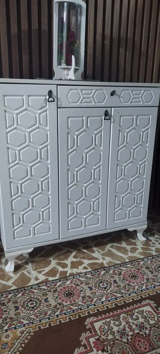 جاکفشی سه دره سفید رنگ|جاکفشی، کمد، دراور|ماهنشان, |دیوار