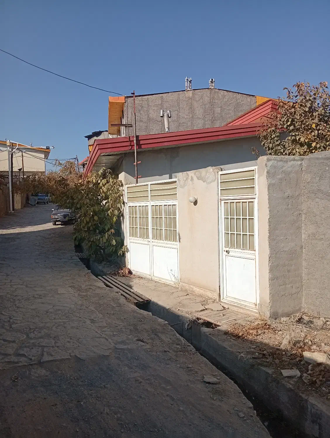 ویلا در روستای کرمجگان|فروش خانه و ویلا|کهک, |دیوار