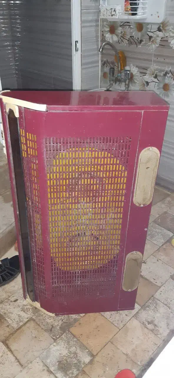 هود درسا|هود|قم, نیروگاه|دیوار