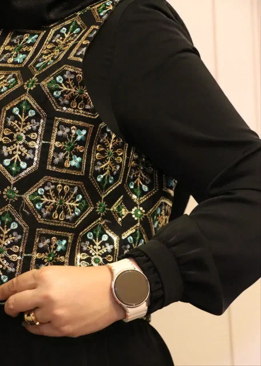 مانتو و عبا دوزنده|لباس|باقرشهر, |دیوار