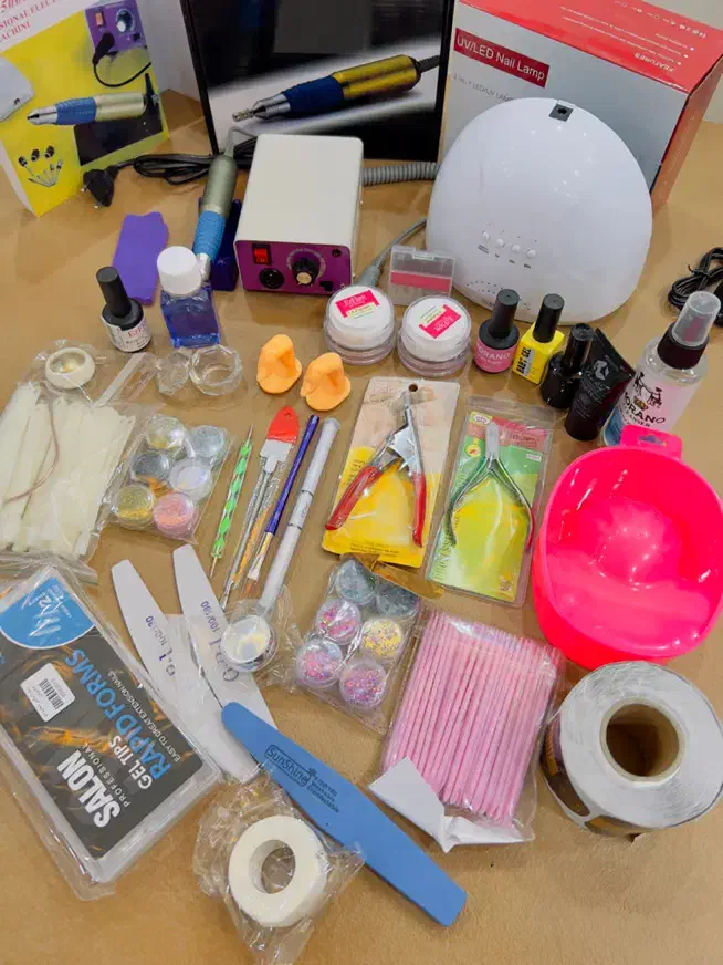 فروش لوازم وسایل کاشت ناخن سوهان برقی یووی جزوه|آرایشی، بهداشتی، درمانی|تهران, مسعودیه|دیوار