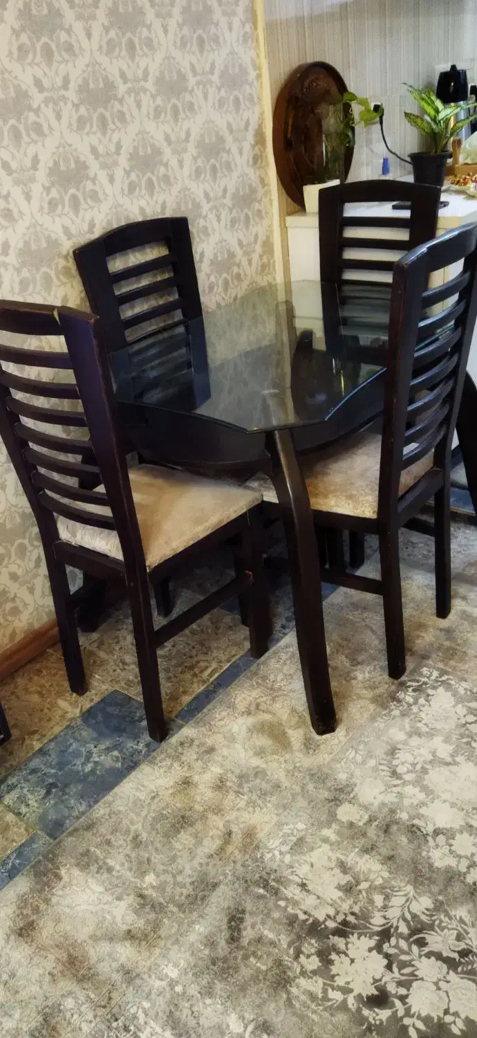 میز ناهارخوری ۴ نفری|میز و صندلی غذاخوری|فردیس, قریشی|دیوار