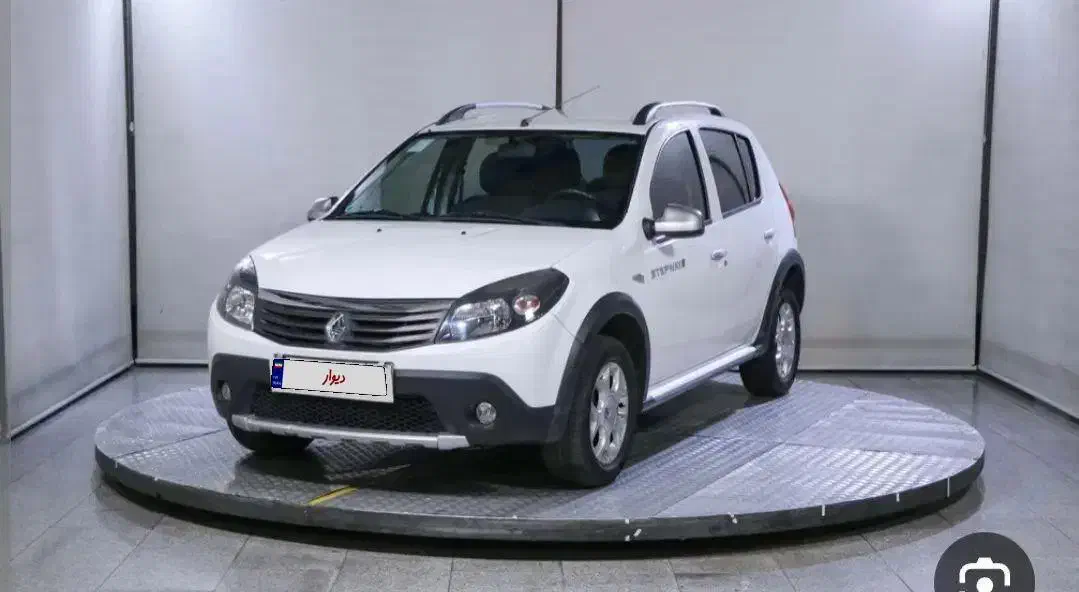 ساندرو استپ وی دنده ای درجه یک|خودرو سواری و وانت|ملایر, |دیوار