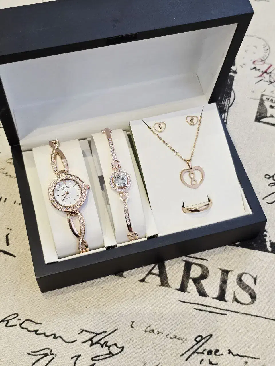 انواع پک کادویی و ساعت مچی مردانه زنانه|ساعت|خوی, |دیوار