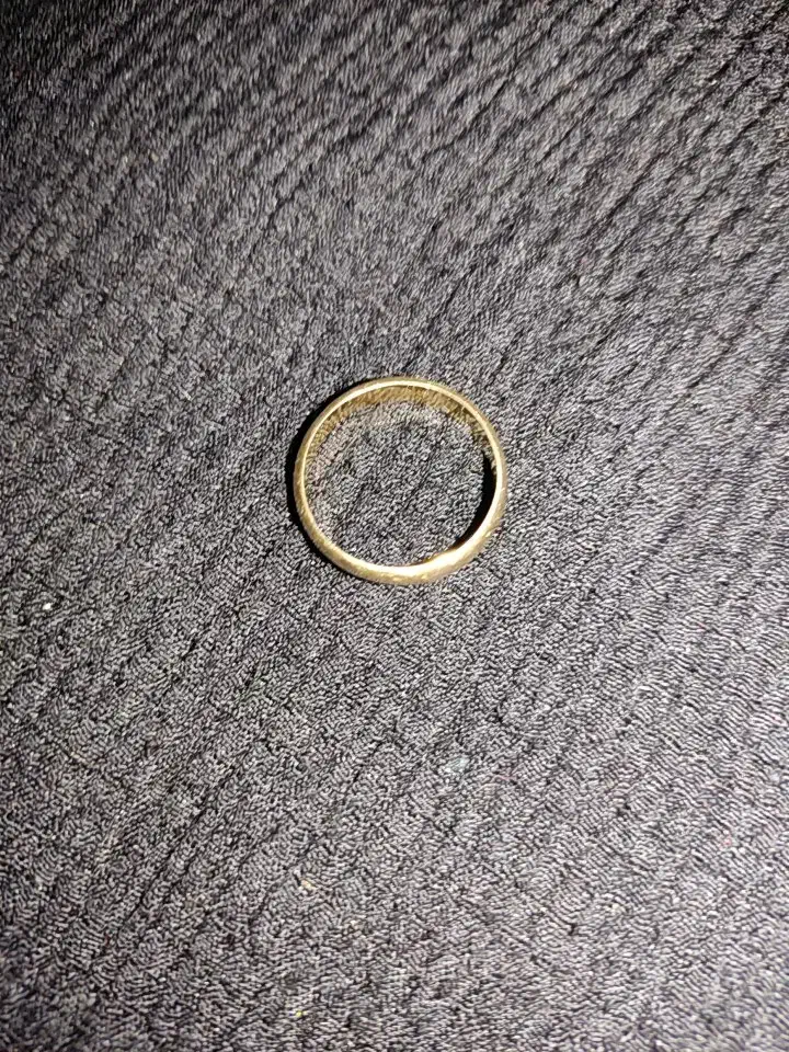 انگشتر سالم سالم بدلیل نیاز بفروش میرس100بالاتابلو|جواهرات|شاهینشهر, فردوسی|دیوار