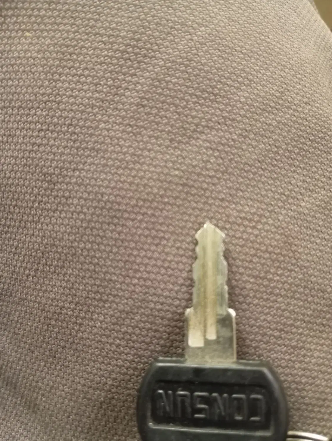 پیدا شده|اشیا|پرند, فاز ۶|دیوار