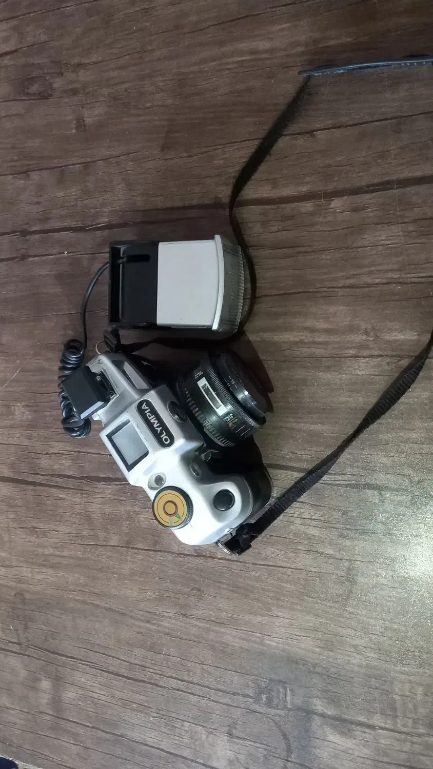 دوربین کلکسیونی|کلکسیون اشیاء عتیقه|گلبهار, شهر جدید گلبهار|دیوار