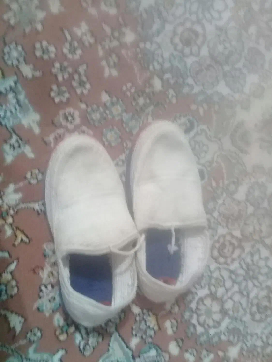 فروش یک جفت کفش کلاش بچه ۷الی ۹سال|کفش و لباس بچه|بوکان, |دیوار