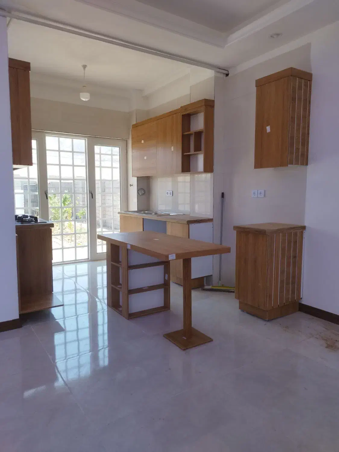 ساخت ، نصب و تعمیرات انواع دکوراسیون ومصنوعات چوبی|جاکفشی، کمد، دراور|کرمان, |دیوار