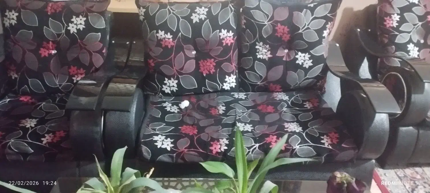 مبلمان|مبلمان خانگی و میز عسلی|زرندیه, |دیوار