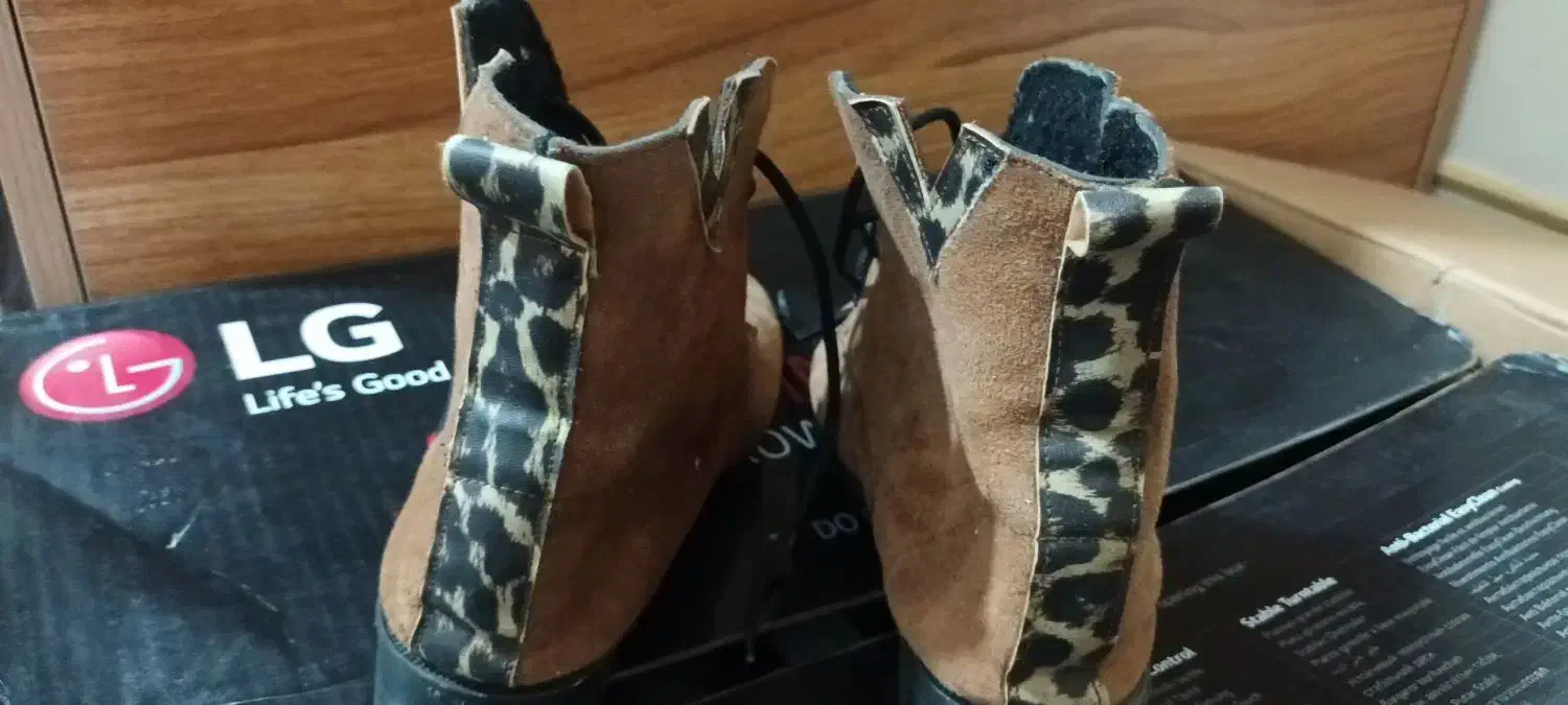 کفش زنانه وکالت مردانه|کیف، کفش، کمربند|تهران, جیحون|دیوار