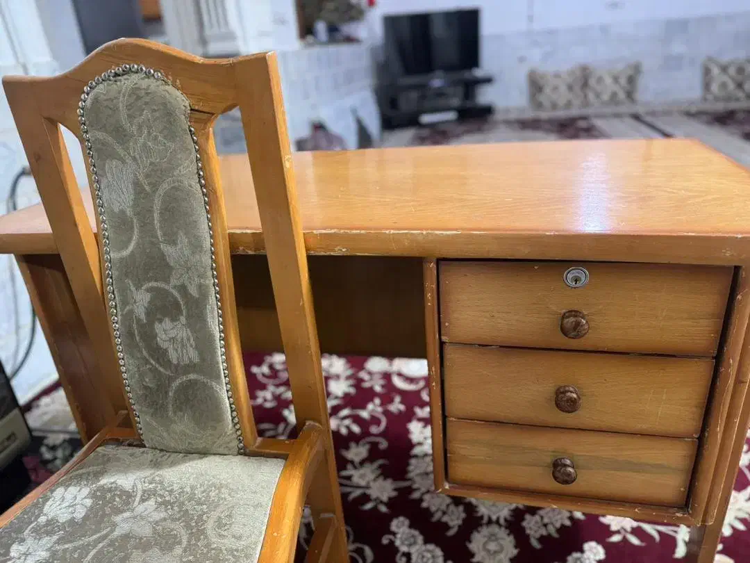 میز و صندلی تحریر چوبی|میز تحریر و کامپیوتر|فیروزآباد (فارس), |دیوار