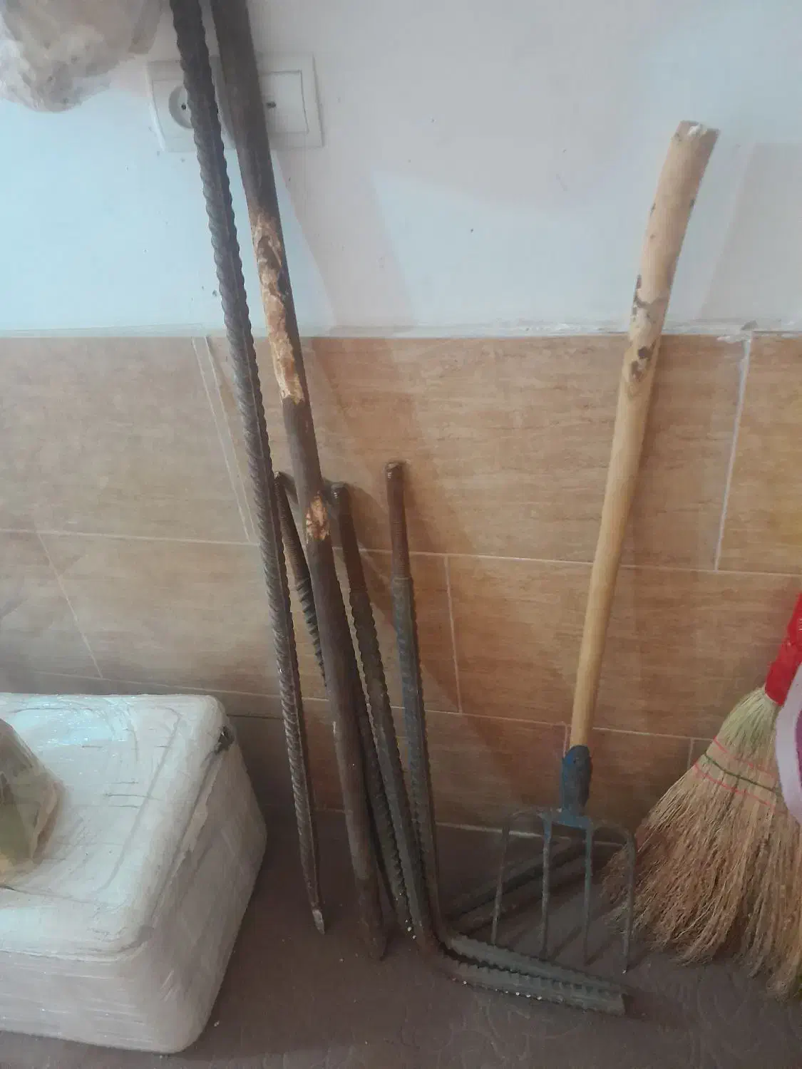 درب وپنجره سینک|مصالح و تجهیزات ساختمان|آبیک, |دیوار