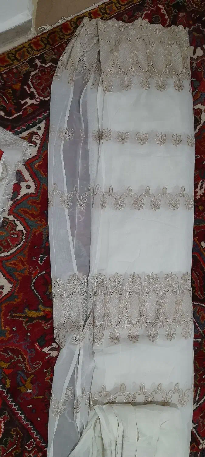 پرده در اندازه۳متر دوختش هست|پرده، رانر، رومیزی|مراغه, |دیوار