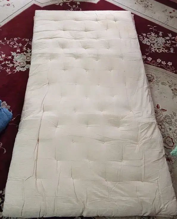 تشک پنبه ای|تشک تختخواب|جرقویه, |دیوار