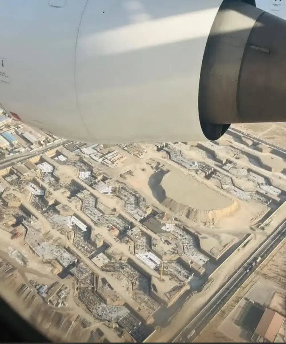 رونیکاپالاس تهرانسر/حاج رحیم قربانی/دفترفروش|پیشفروش املاک|تهران, شهرک چیتگر|دیوار