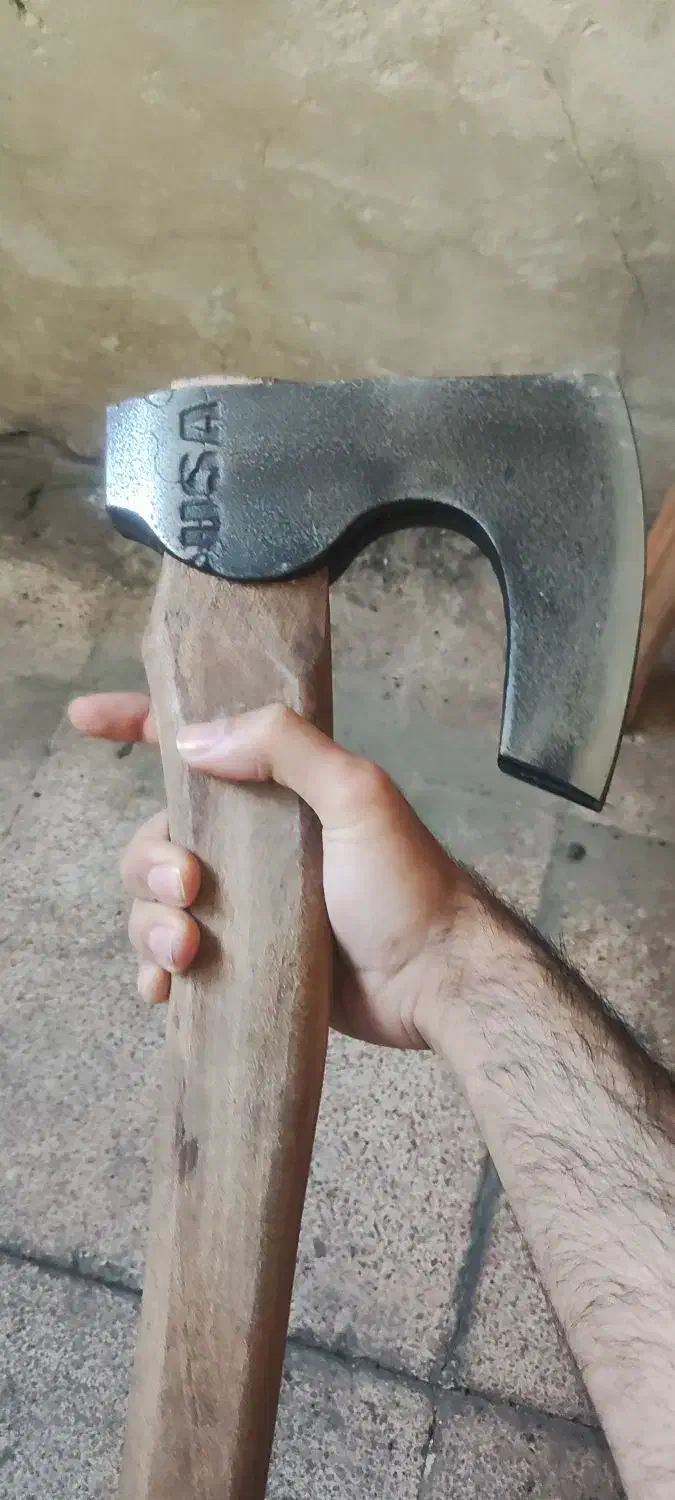 تبر چوب زنی|کوهنوردی و کمپینگ|میانه, |دیوار