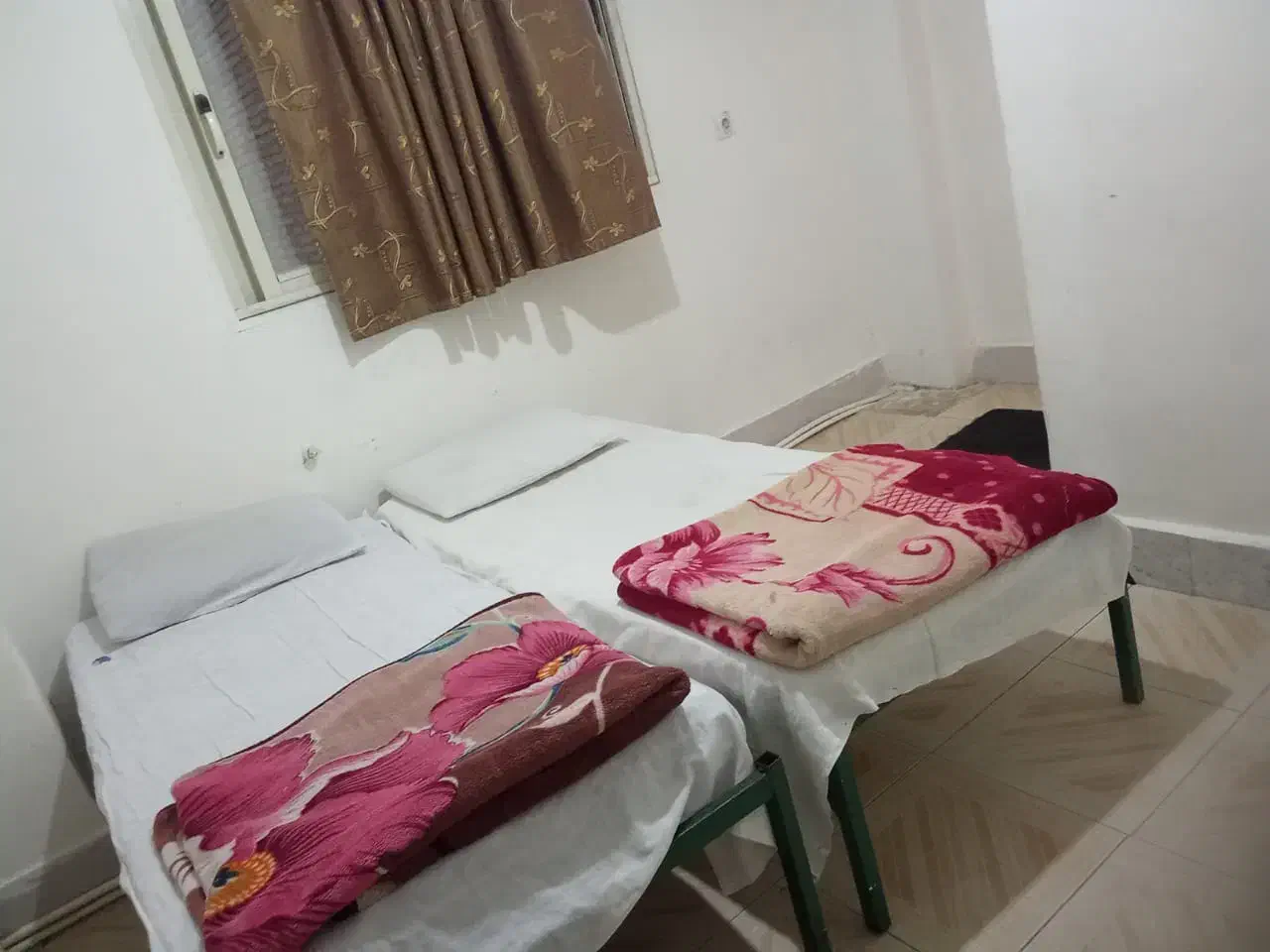 سوییت مناسب با صبحانه ناهار شام منزل خانه حسینیه|اجارهٔ کوتاه‌مدت آپارتمان و سوئیت|مشهد, نوغان|دیوار