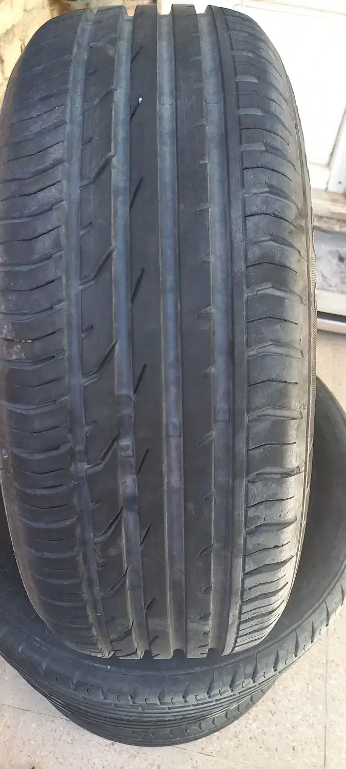 لاستیک ۲۰۵ ۵۵ ۱۶|قطعات یدکی و لوازم جانبی|شهرضا, |دیوار