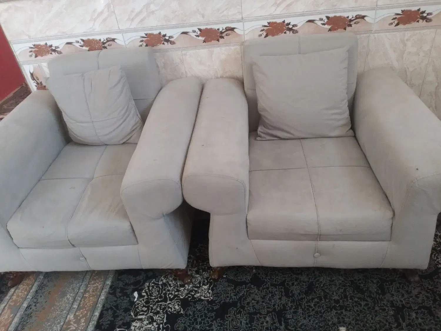 ۳۵۰۰۰۰۰|مبلمان خانگی و میز عسلی|تربت‌حیدریه, حاجی یار‎|دیوار