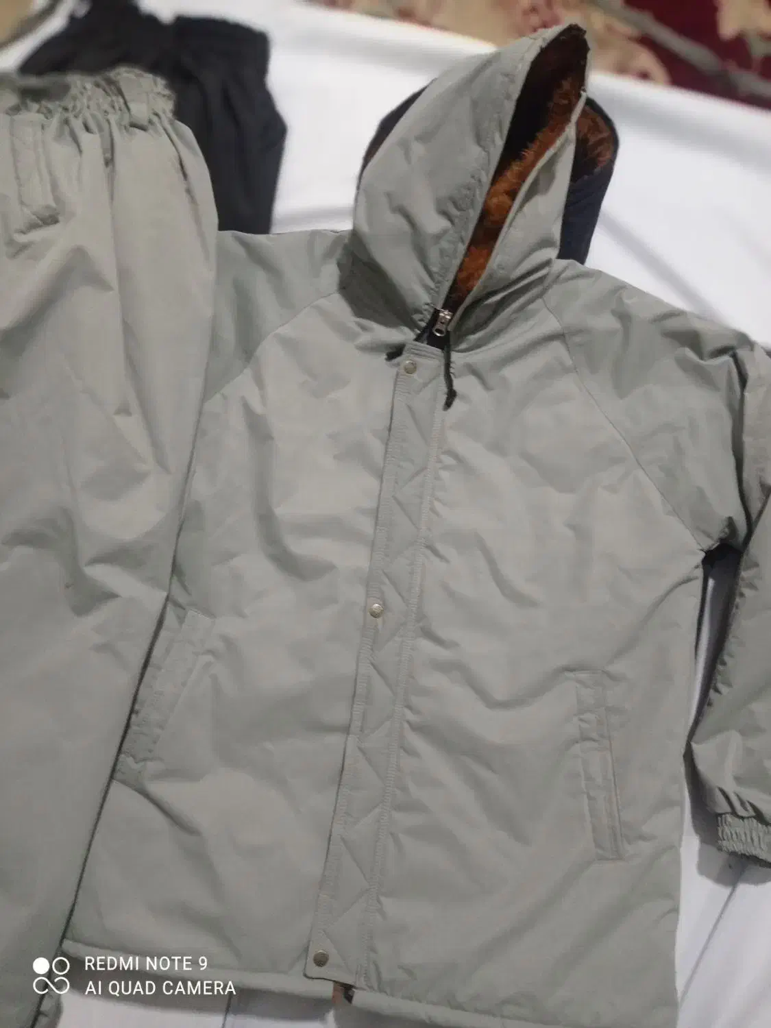 بادگیرشلوار|لباس|مشهد, طبرسی شمالی|دیوار