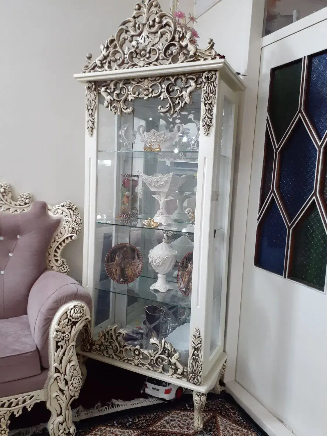 میز تلویزیون،بوفه،ساعت|میز تلویزیون|قدس, شهر‌قدس|دیوار